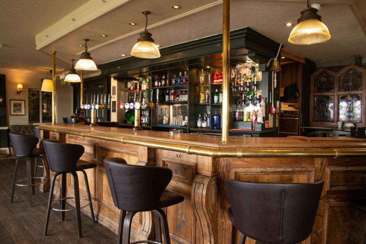 Royal Hotel, Bar & Grill Purfleet Buitenkant foto