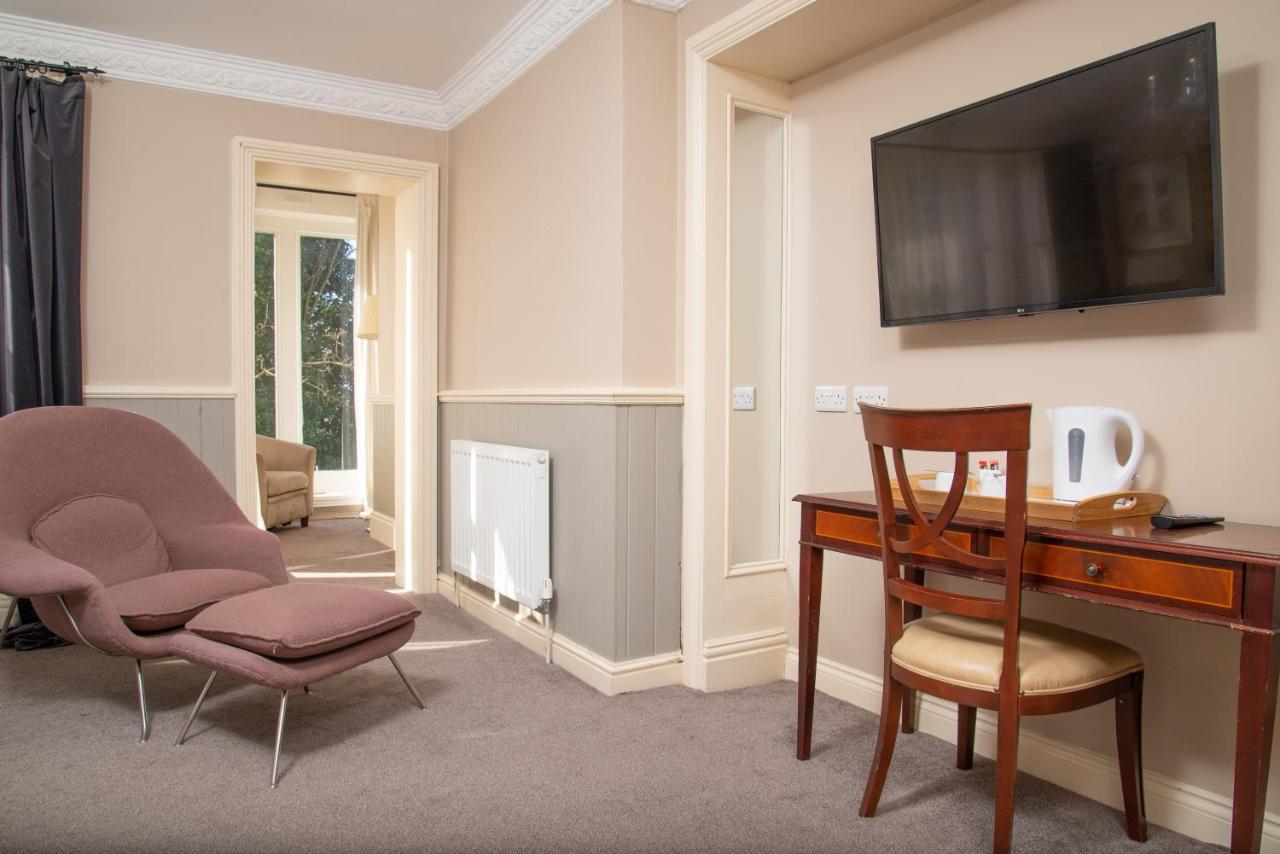 Royal Hotel, Bar & Grill Purfleet Buitenkant foto