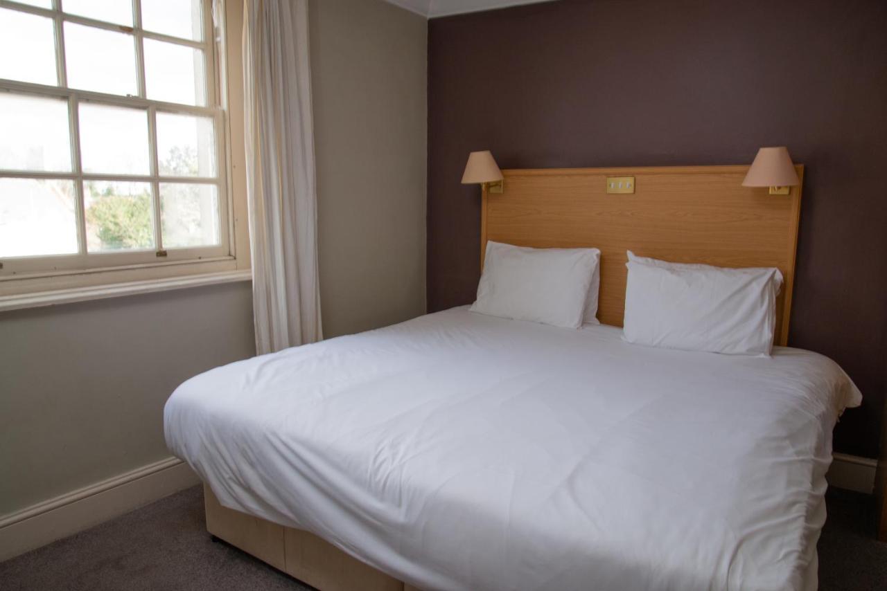 Royal Hotel, Bar & Grill Purfleet Buitenkant foto