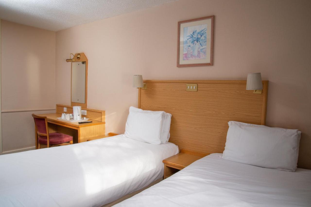 Royal Hotel, Bar & Grill Purfleet Buitenkant foto
