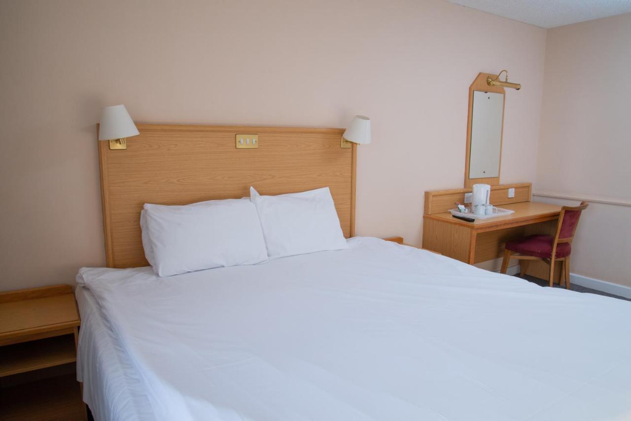 Royal Hotel, Bar & Grill Purfleet Buitenkant foto