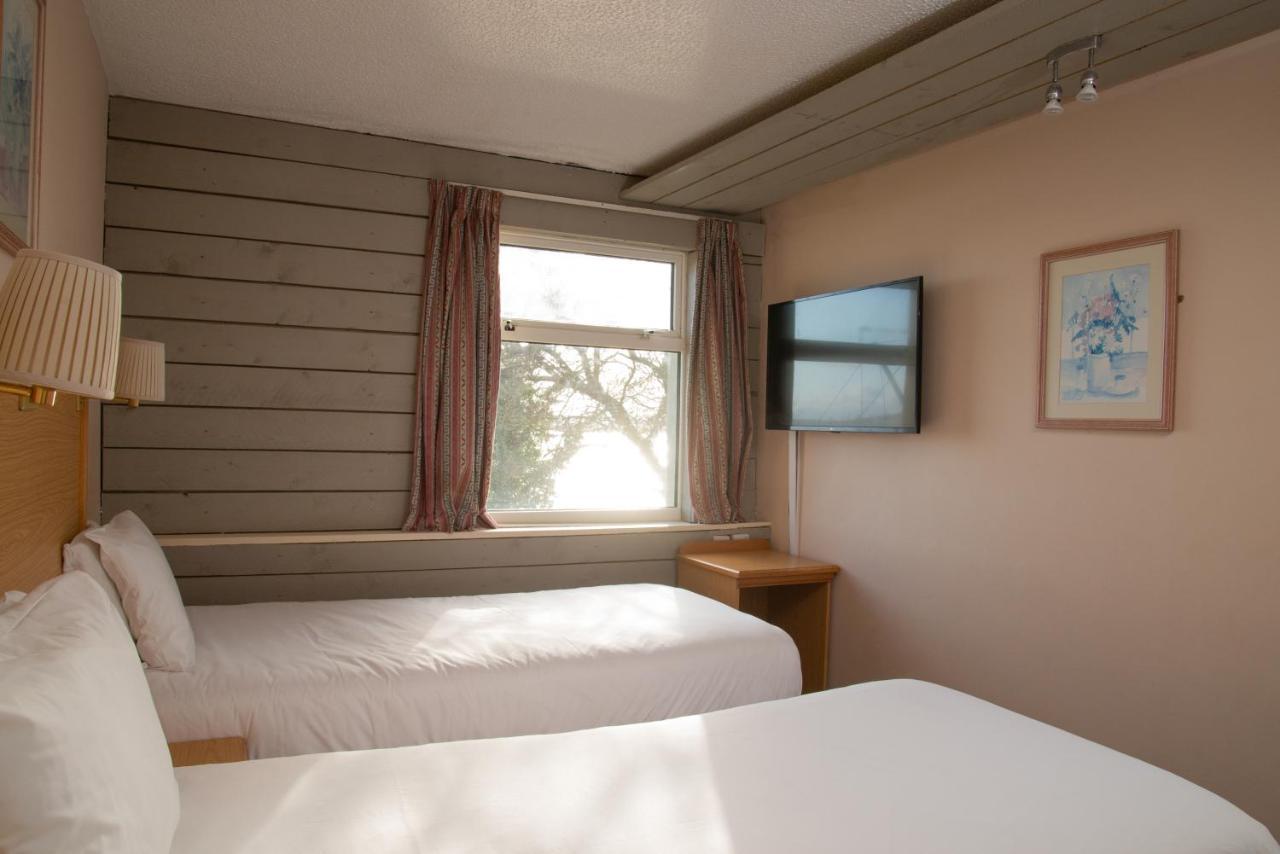 Royal Hotel, Bar & Grill Purfleet Buitenkant foto
