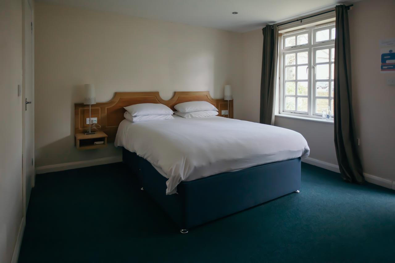 Royal Hotel, Bar & Grill Purfleet Buitenkant foto