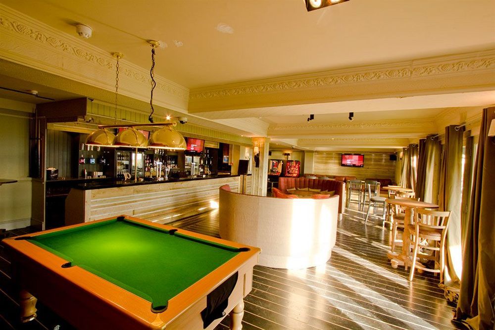 Royal Hotel, Bar & Grill Purfleet Buitenkant foto